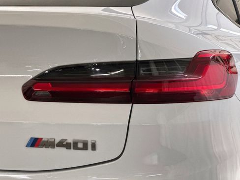 Used 2019 BMW X4 M40i w/ Executive Package image 12
