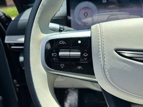 Certified 2026 Genesis GV80 3.5T Prestige AWD/4WD image 10