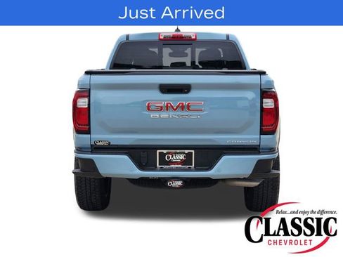 Used 2025 GMC Canyon Denali AWD/4WD image 17