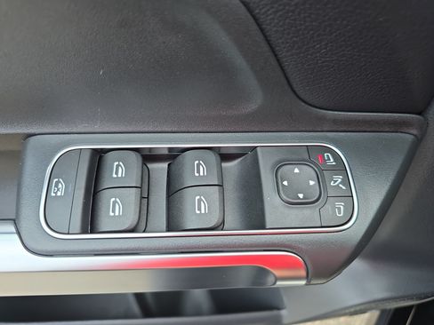 Certified 2026 Mercedes-Benz GLB 250 4MATIC image 27