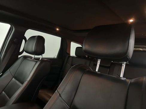 Used 2020 Jeep Grand Cherokee Limited w/ Luxury Group II image 31