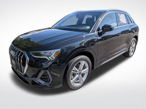 Used 2023 Audi Q3 2.0T Premium Plus w/ Premium Plus Package AWD/4WD image 8