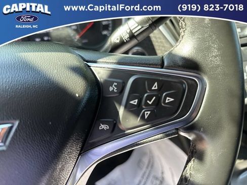 Used 2025 Chevrolet Malibu RS FWD image 23