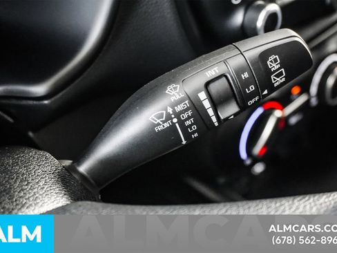 Used 2025 Kia Soul LX FWD image 28