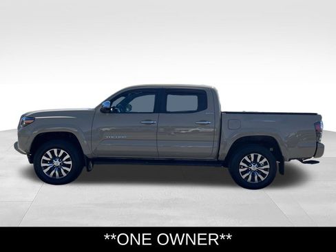 Used 2020 Toyota Tacoma Limited AWD/4WD image 2