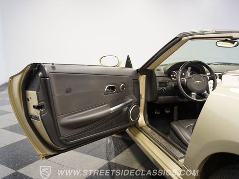 Used 2006 Chrysler Crossfire Limited RWD image 37