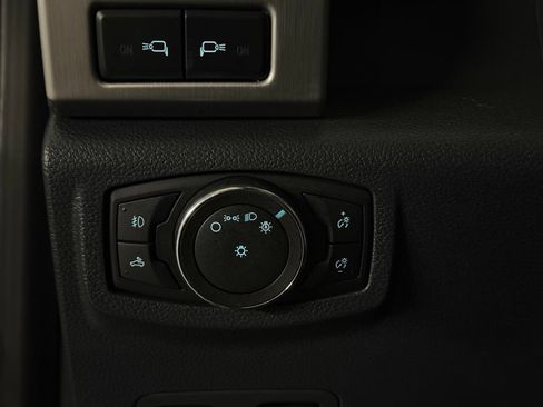 Used 2022 Ford F350 Platinum AWD/4WD image 31