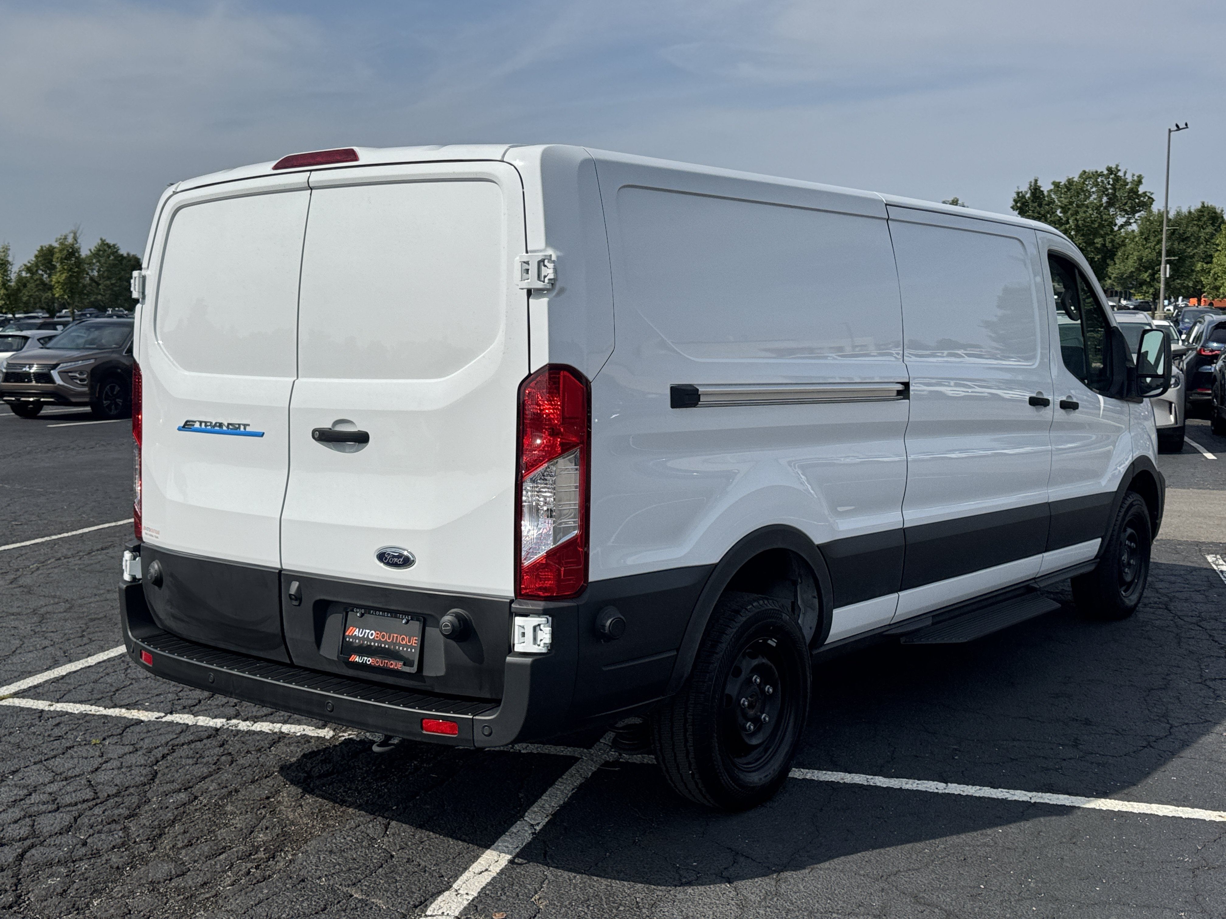 Used 2024 Ford E-Transit Low Roof RWD image 11