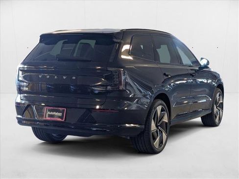 New 2025 Volvo EX90 Plus image 2