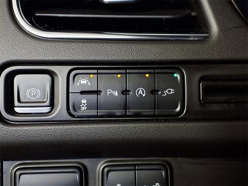 Used 2022 Chevrolet Tahoe Premier image 19