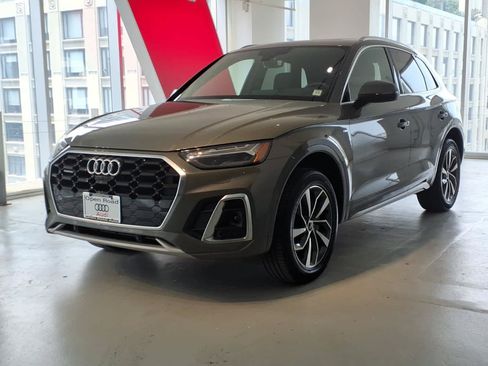 Used 2023 Audi Q5 2.0T Prestige w/ Prestige Package AWD/4WD image 1