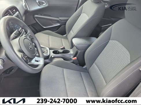 Used 2020 Kia Soul S FWD image 20
