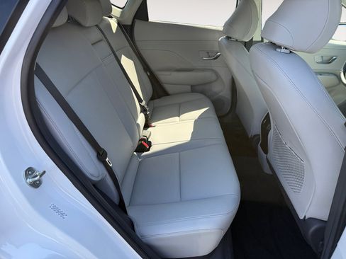 Certified 2025 Hyundai Kona Limited FWD image 18