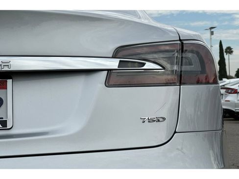 Used 2018 Tesla Model S 75D image 47