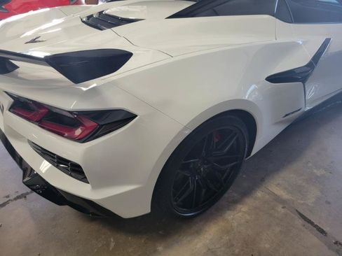 Used 2024 Chevrolet Corvette Z06 w/ Z07 Performance Package RWD image 11