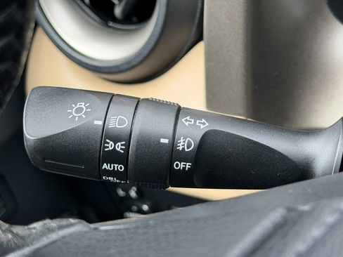 Used 2013 Toyota RAV4 Limited AWD/4WD image 40