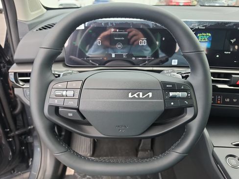 New 2027 Kia Sportage LX FWD image 28