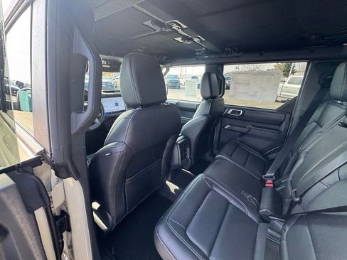 New 2026 Ford Bronco Outer Banks AWD/4WD image 10