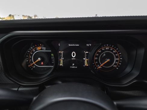 Used 2024 Jeep Wrangler Unlimited Rubicon 392 AWD/4WD image 16