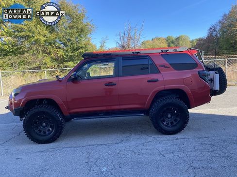 Used 2018 Toyota 4Runner TRD Off-Road Premium image 5
