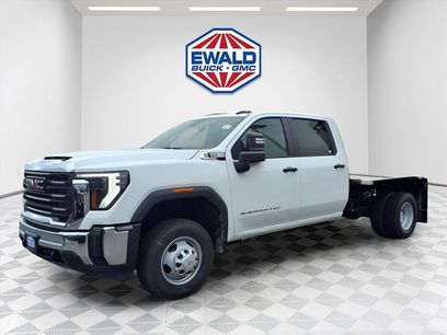 New 2026 GMC Sierra 3500 Pro w/ Convenience Package