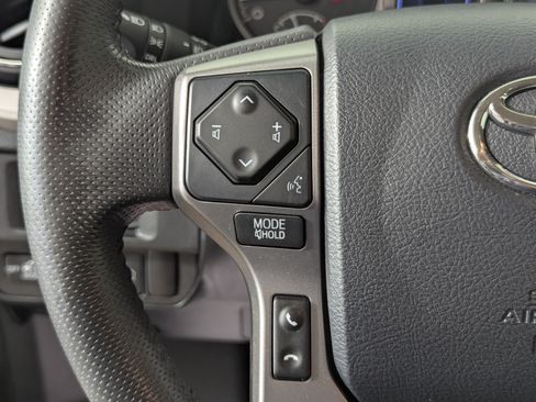 Used 2019 Toyota Tacoma SR5 RWD image 28