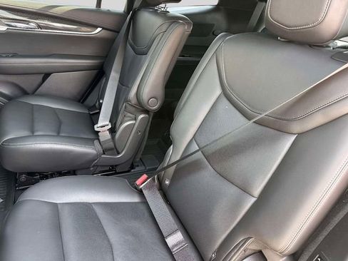 Used 2023 Cadillac XT6 Sport w/ Technology Package AWD/4WD image 19
