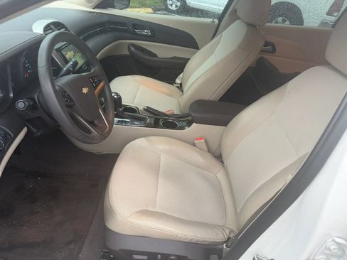 Used 2014 Chevrolet Malibu LT FWD image 10
