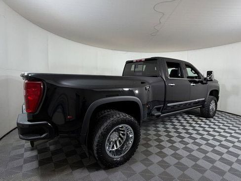 Used 2024 Chevrolet Silverado 3500 High Country w/ Technology Package image 4