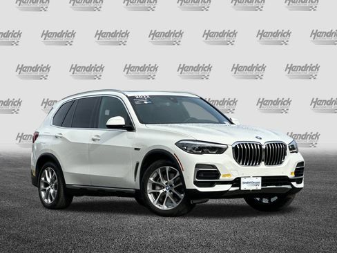 Certified 2022 BMW X5 xDrive45e w/ Climate Comfort Package image 2