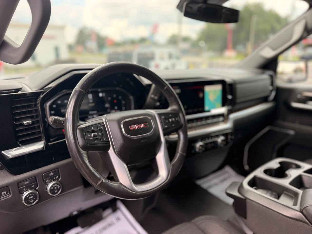 Used 2022 GMC Sierra 1500 Elevation AWD/4WD image 11