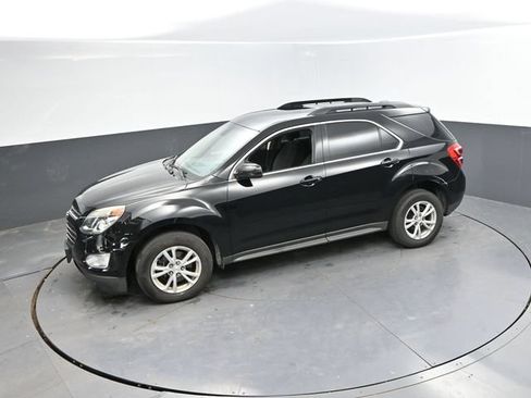 Used 2017 Chevrolet Equinox LT w/ Convenience Package FWD image 26