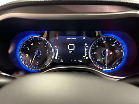 New 2027 Chrysler Pacifica Select FWD image 14
