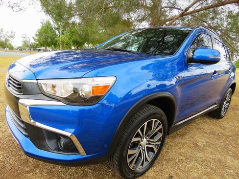 Used 2016 Mitsubishi Outlander Sport GT FWD image 2
