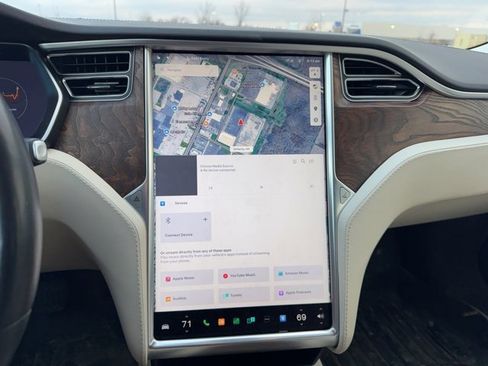 Used 2017 Tesla Model S 100D image 11