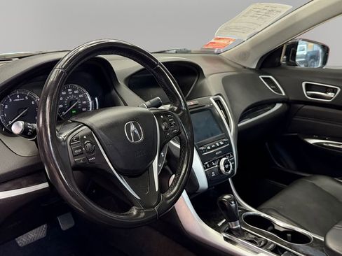 Used 2018 Acura TLX w/ Technology Package FWD image 16