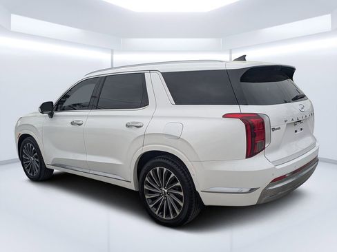 Used 2024 Hyundai Palisade Calligraphy image 5