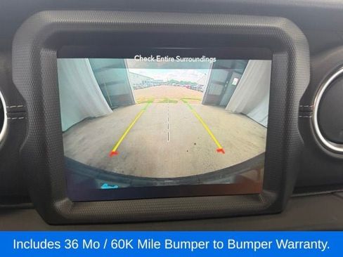 Used 2023 Jeep Wrangler Unlimited Sahara w/ Cold Weather Group AWD/4WD image 15