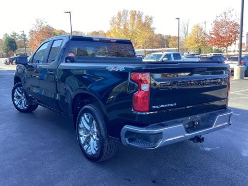 Used 2020 Chevrolet Silverado 1500 LT w/ Trailering Package image 2