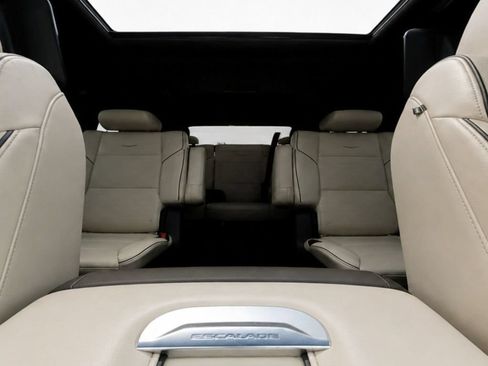 Used 2021 Cadillac Escalade ESV Sport w/ Driver Assist Tech Package AWD/4WD image 23
