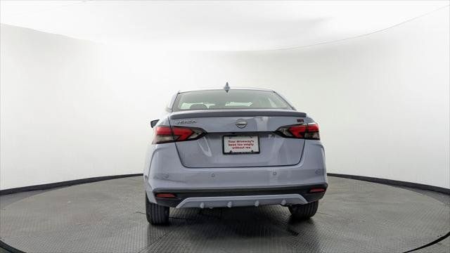 Used 2024 Nissan Versa SR FWD image 7