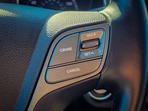 Used 2017 Hyundai Santa Fe SE w/ Cargo Package image 24