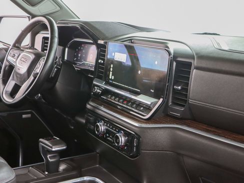 Used 2024 GMC Sierra 1500 Elevation w/ Elevation Premium Package AWD/4WD image 29