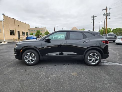 Used 2025 Chevrolet Blazer LT FWD image 6