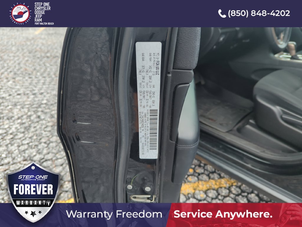 Used 2016 Jeep Grand Cherokee Laredo AWD/4WD image 10