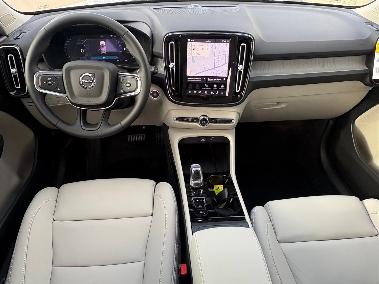 New 2026 Volvo XC40 B5 Plus w/ Protection Package Premier AWD/4WD image 7