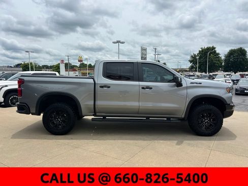 Used 2024 Chevrolet Silverado 1500 ZR2 w/ Technology Package AWD/4WD image 7