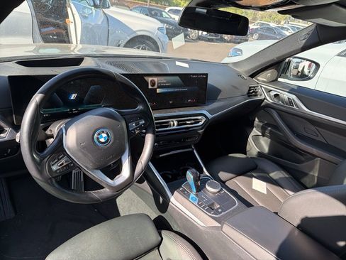 Used 2023 BMW i4 eDrive35 w/ Premium Package RWD image 5