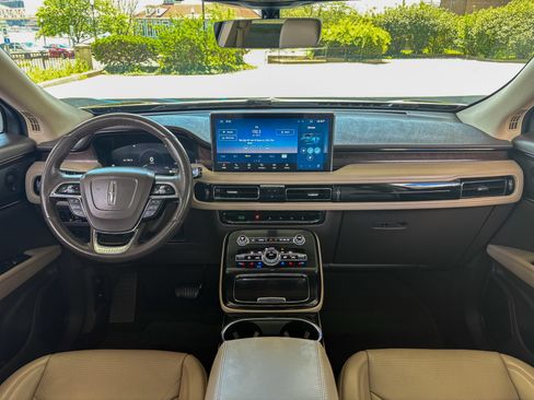Used 2021 Lincoln Nautilus Reserve FWD image 26
