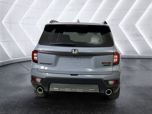 Used 2023 Honda Passport TrailSport image 5